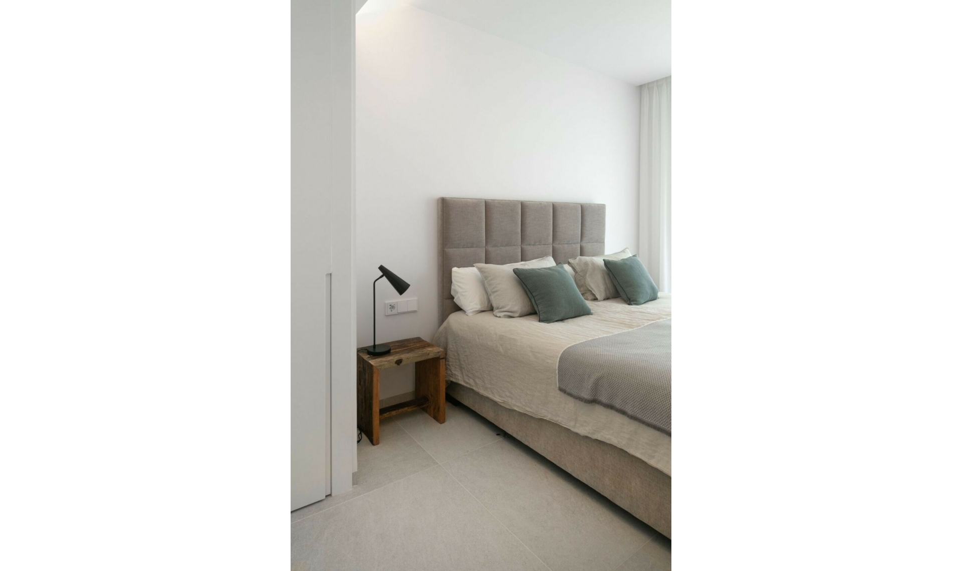 Resale - Apartment -
Benahavís