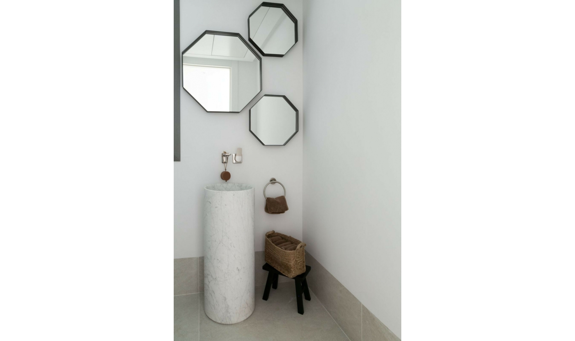 Resale - Apartment -
Benahavís