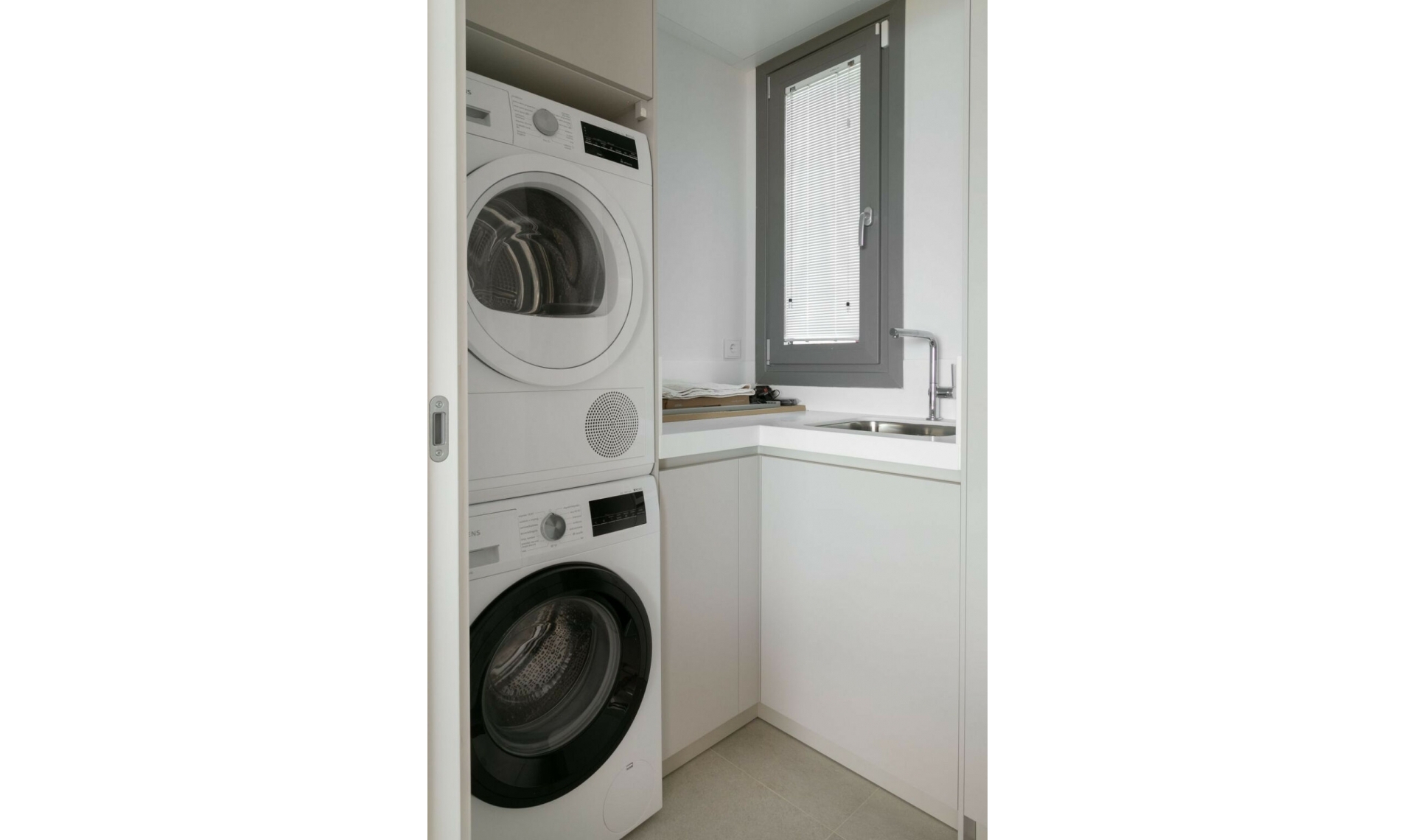 Resale - Apartment -
Benahavís