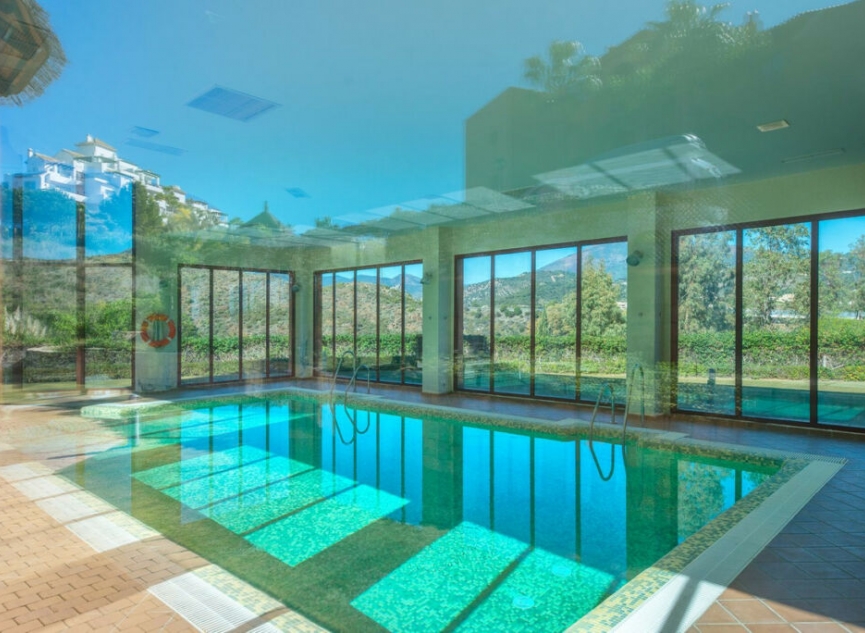 Resale - Apartment -
Benahavís