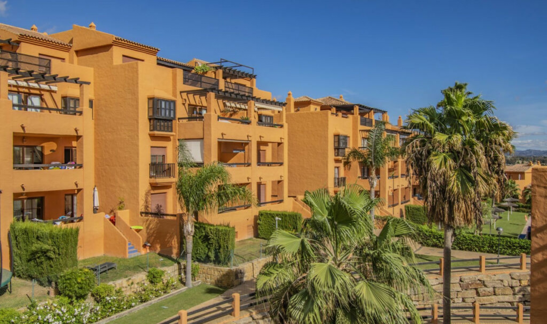 Resale - Apartment -
Benahavís