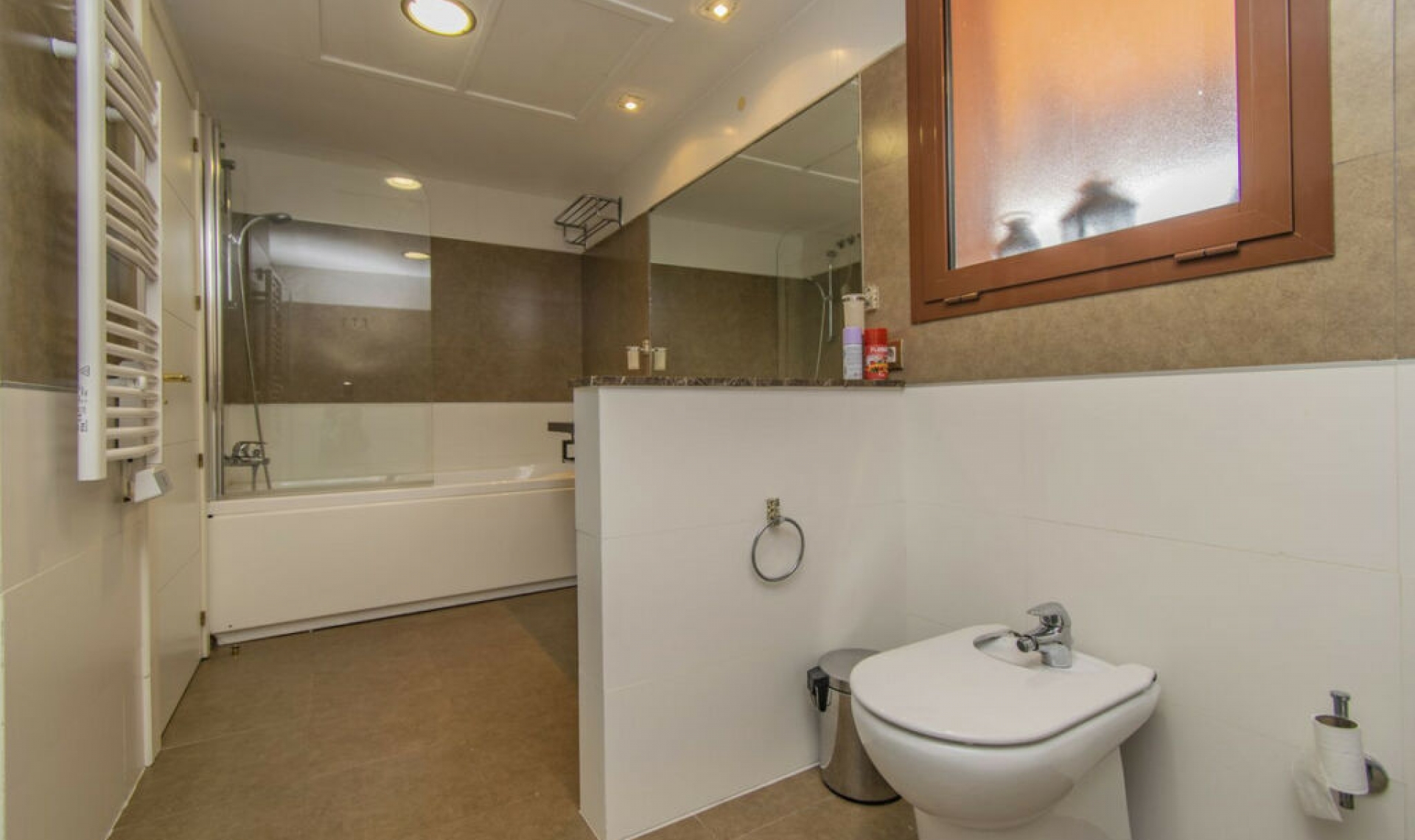Resale - Apartment -
Benahavís