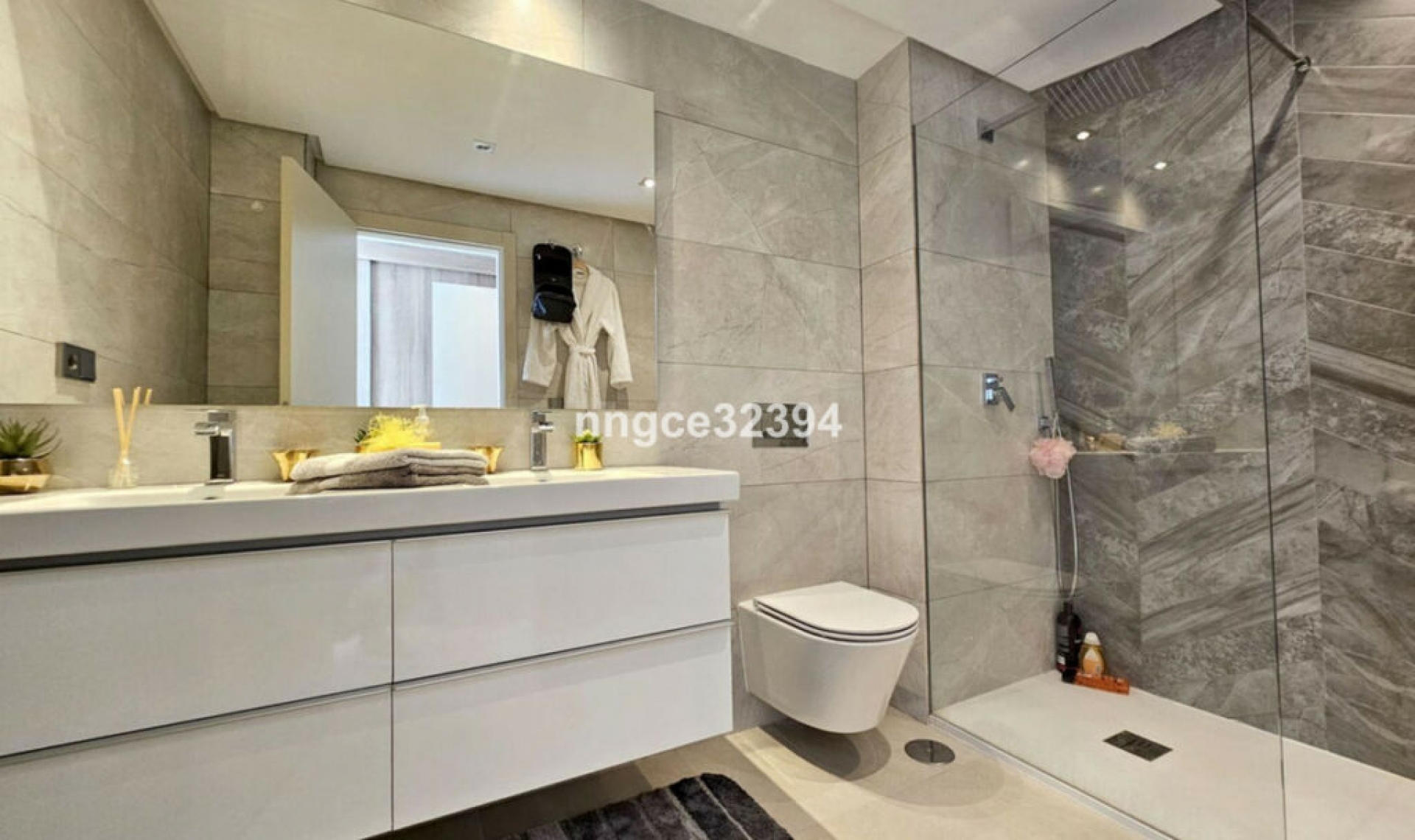 Resale - Apartment -
Benahavís