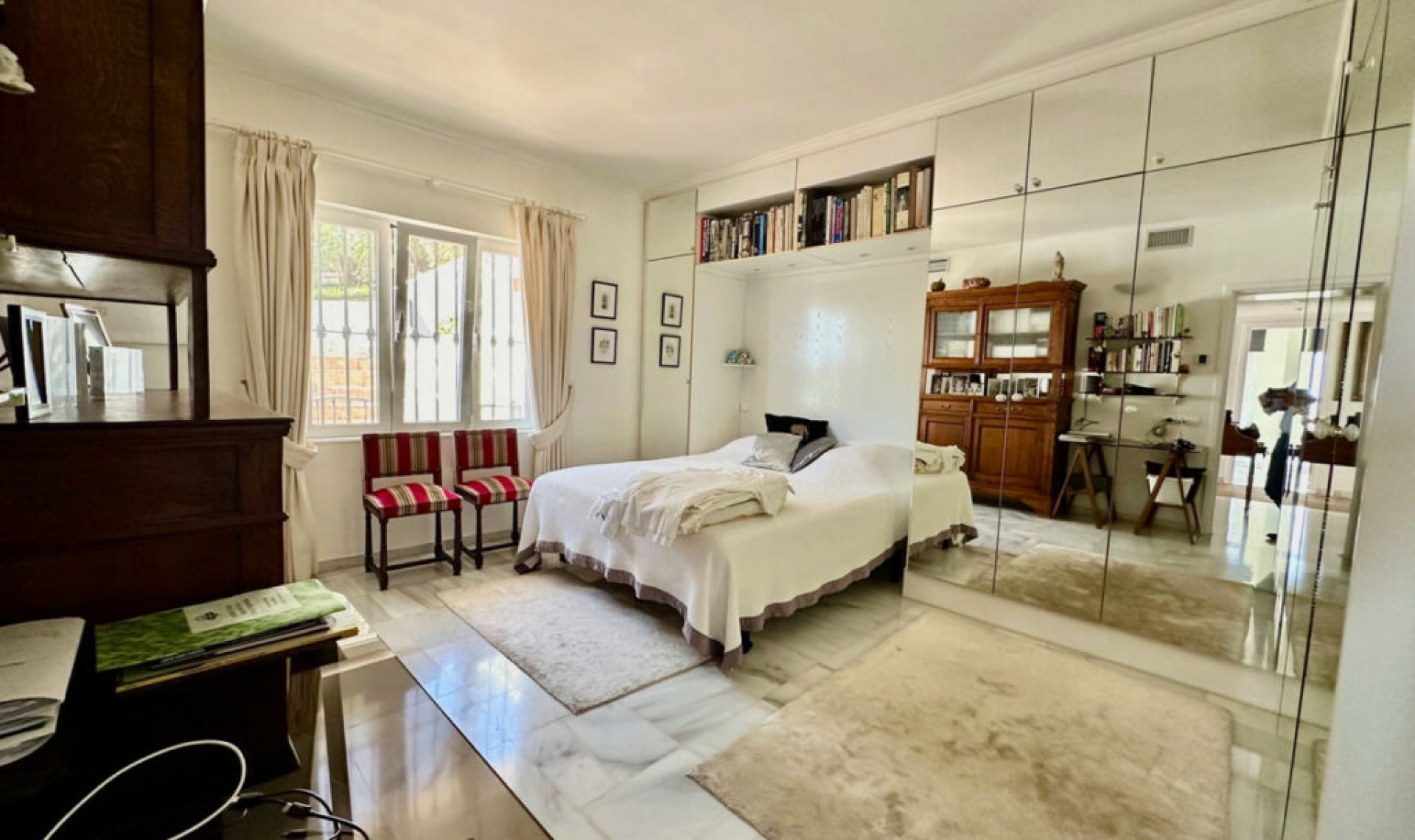 Resale - Apartment -
Benahavís