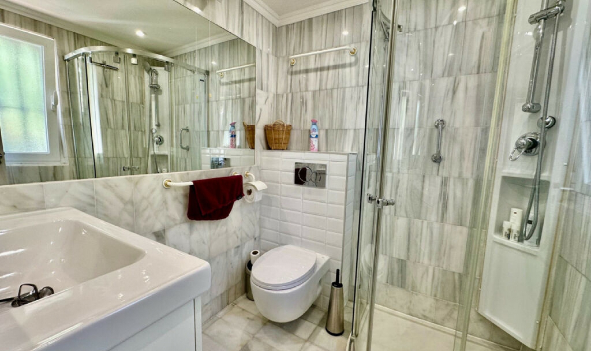 Resale - Apartment -
Benahavís