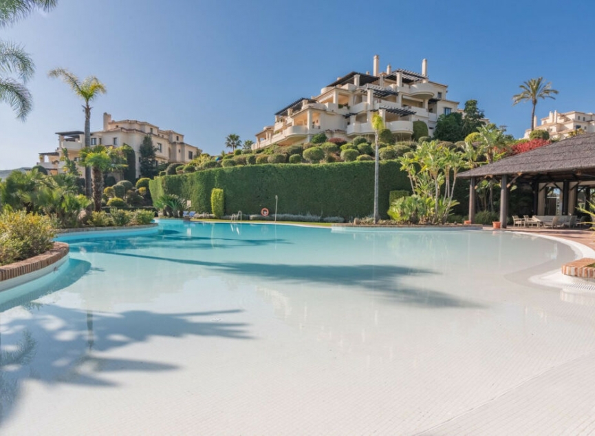 Resale - Apartment -
Benahavís