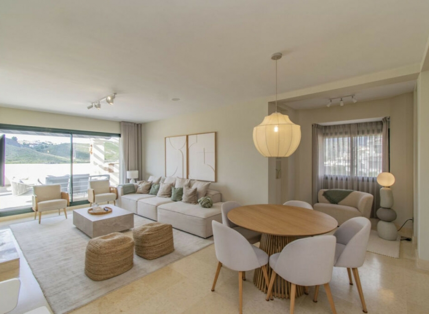 Resale - Apartment -
Benahavís