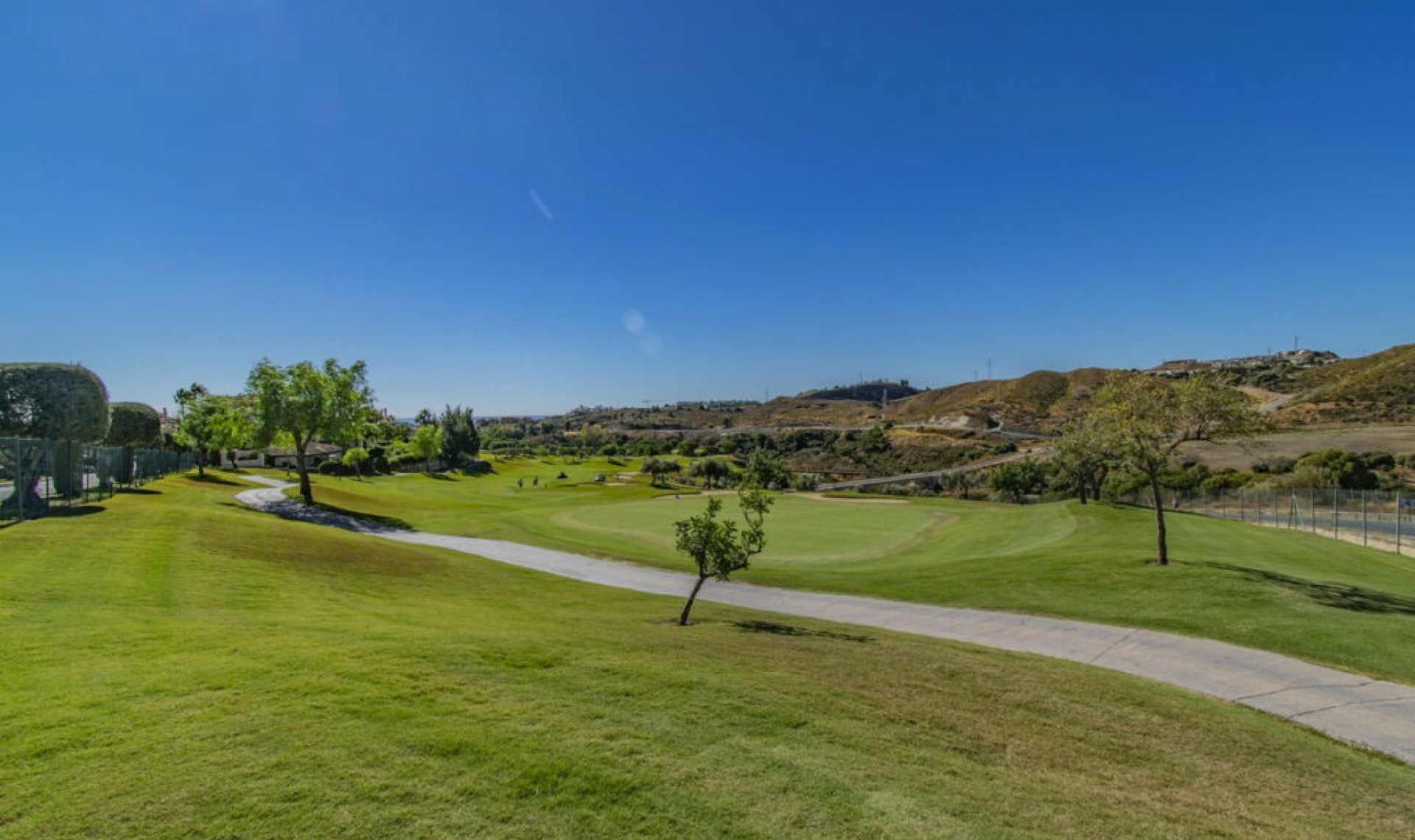Resale - Apartment -
Benahavís