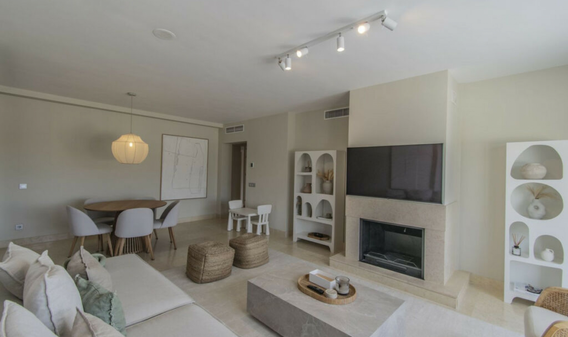 Resale - Apartment -
Benahavís