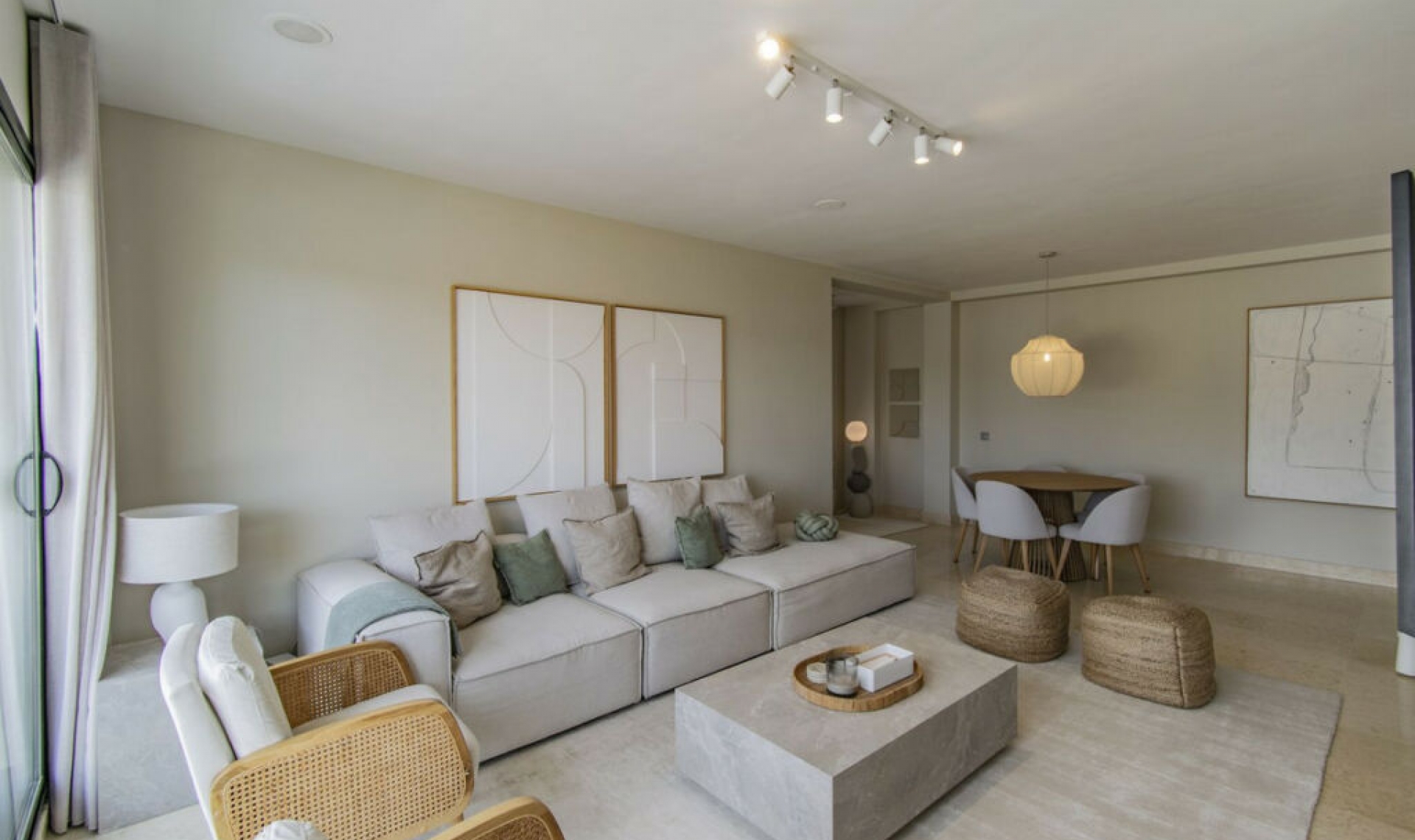 Resale - Apartment -
Benahavís