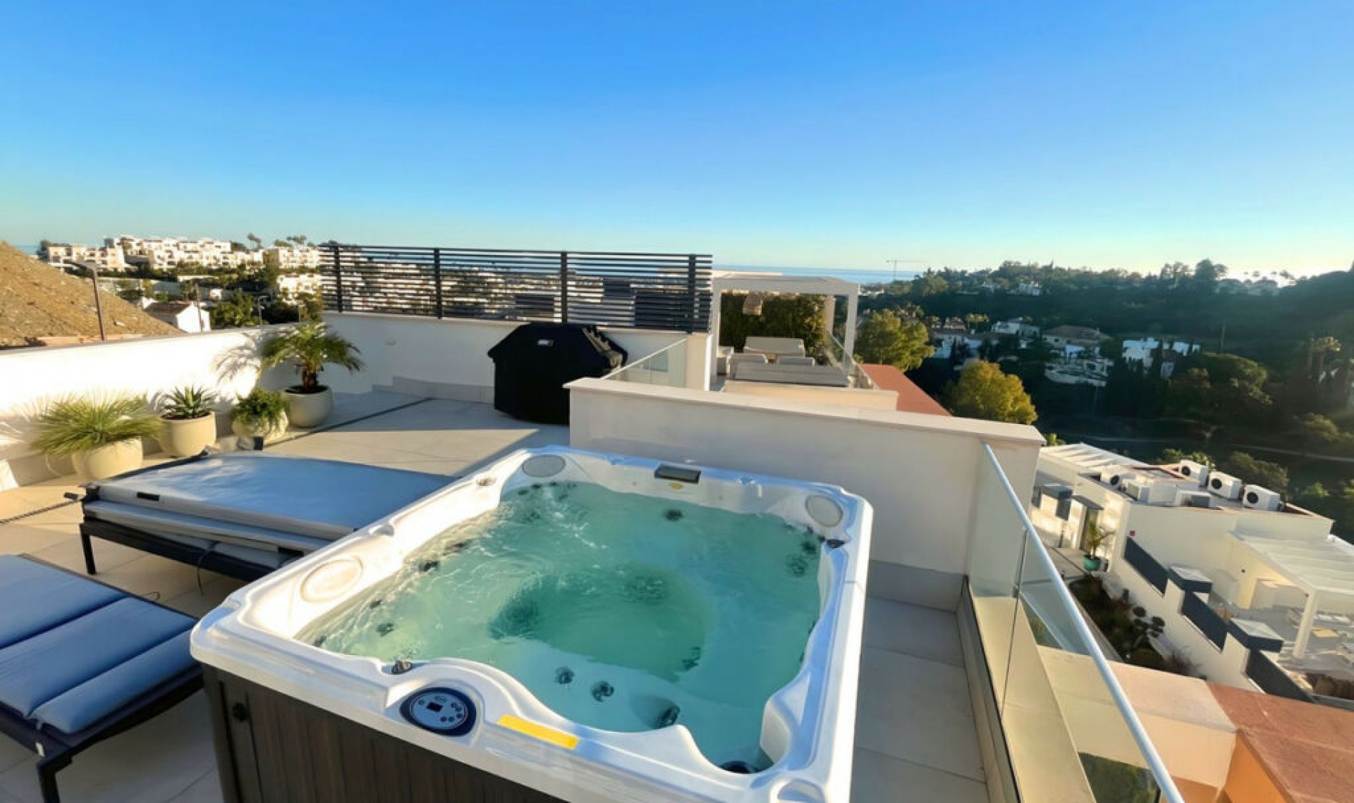 Resale - Apartment -
Benahavís