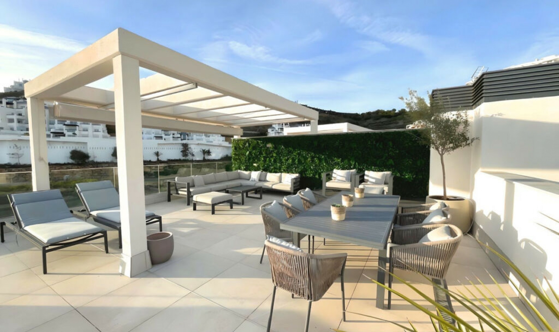Resale - Apartment -
Benahavís