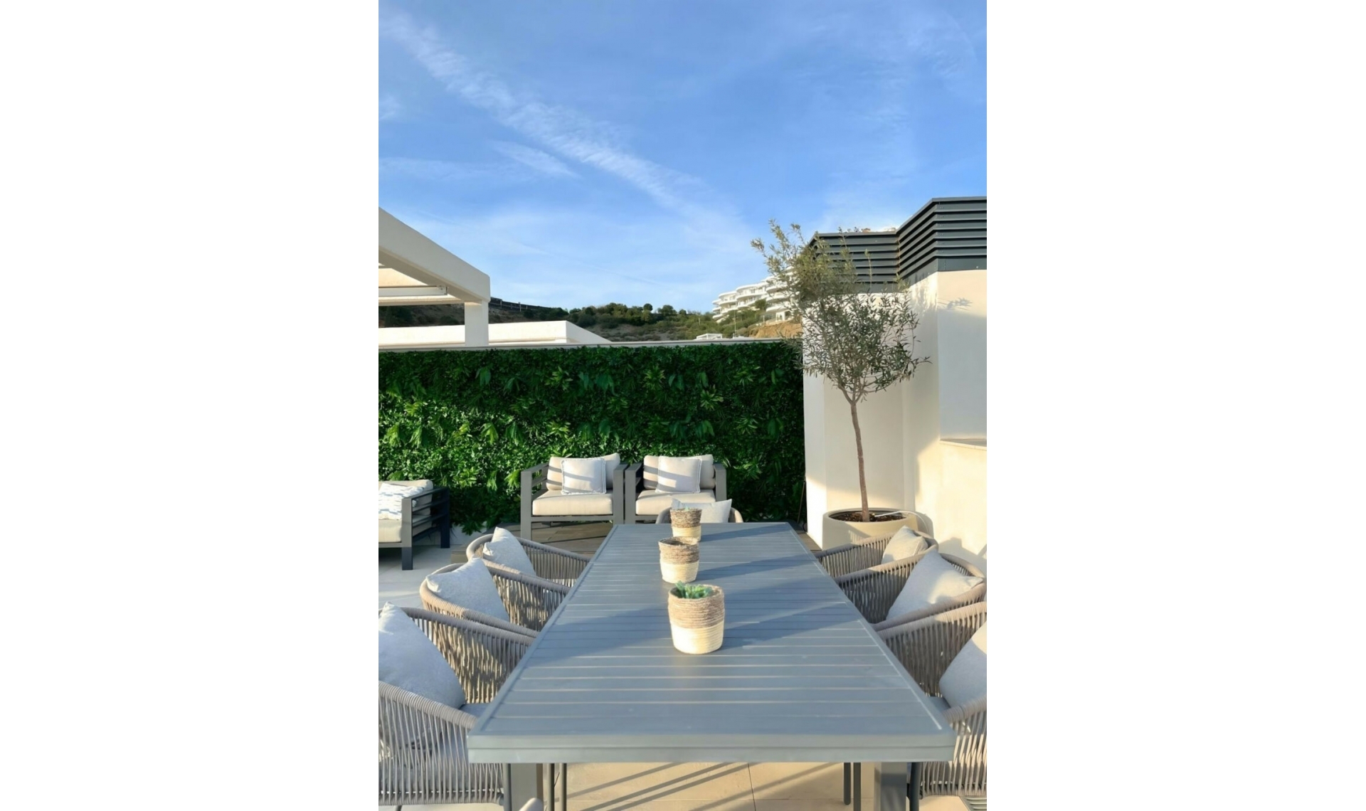 Resale - Apartment -
Benahavís