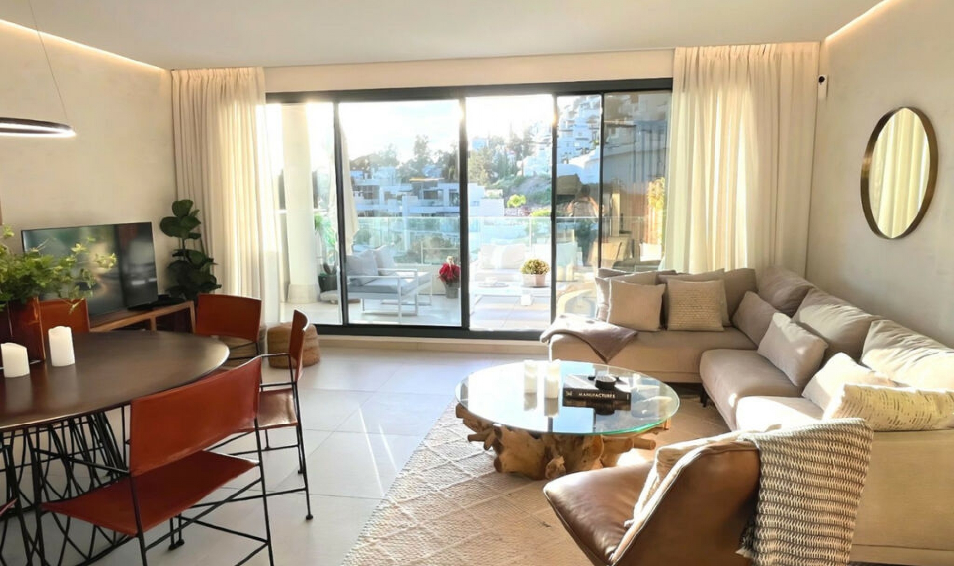 Resale - Apartment -
Benahavís