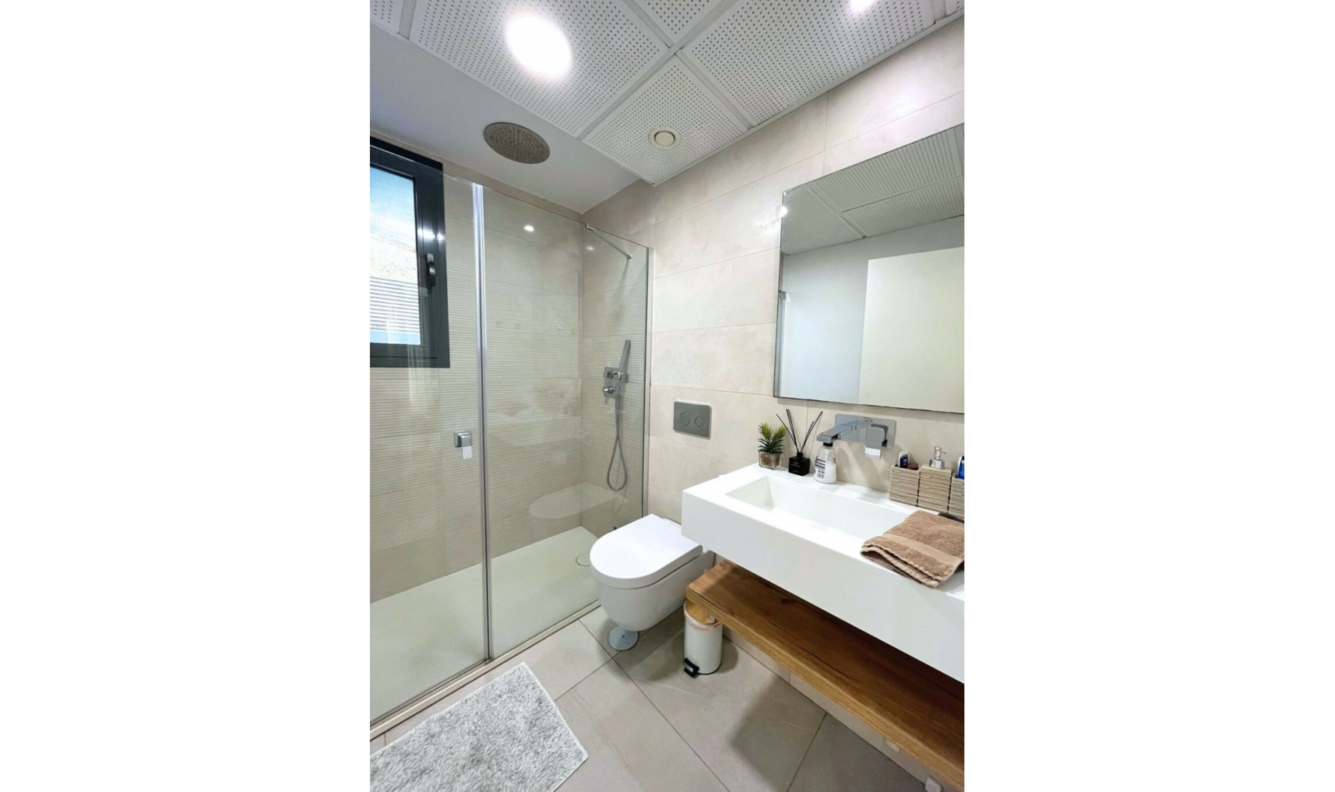 Resale - Apartment -
Benahavís