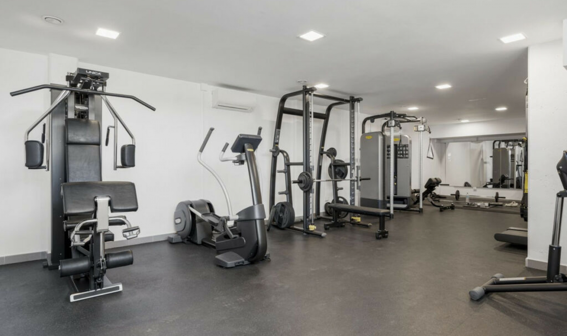 Resale - Apartment -
Benahavís