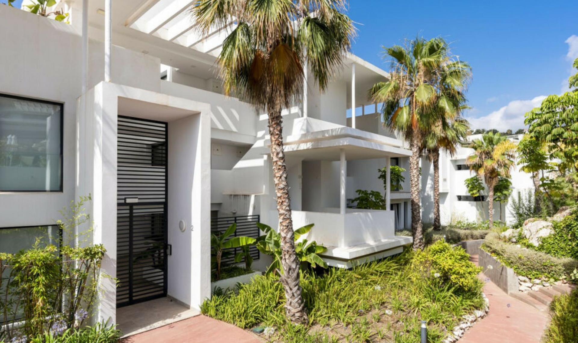 Resale - Apartment -
Benahavís