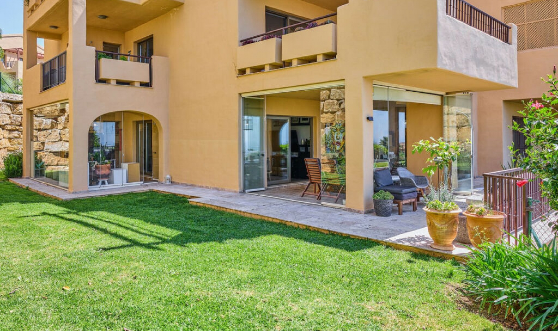 Resale - Apartment -
Benahavís