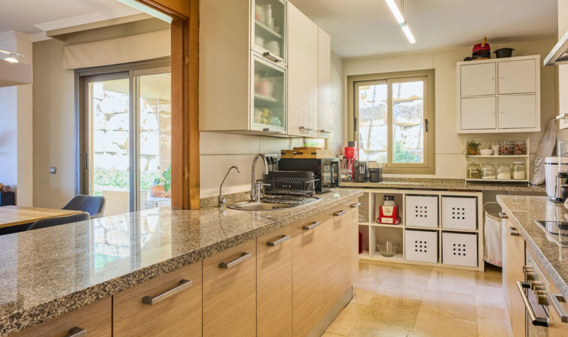 Resale - Apartment -
Benahavís