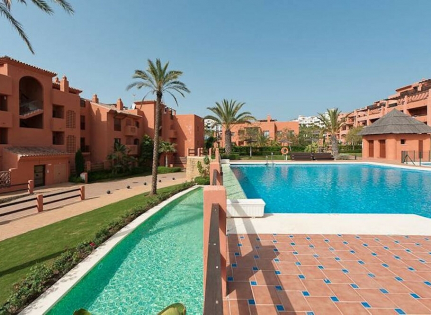 Resale - Apartment -
Benahavís