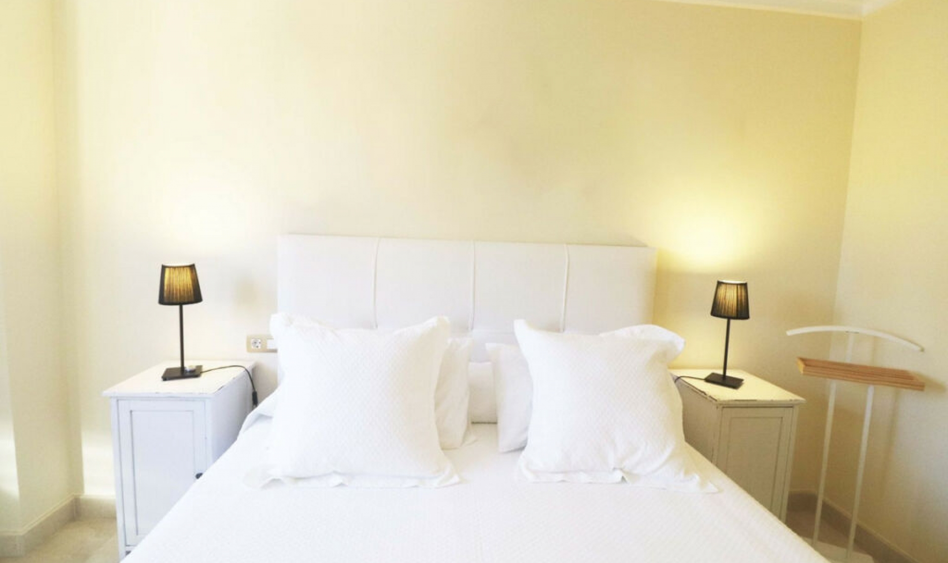 Resale - Apartment -
Benahavís