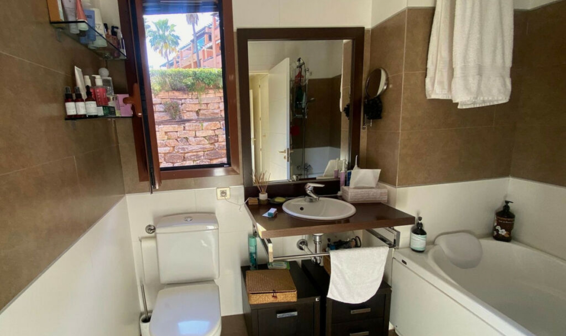 Resale - Apartment -
Benahavís