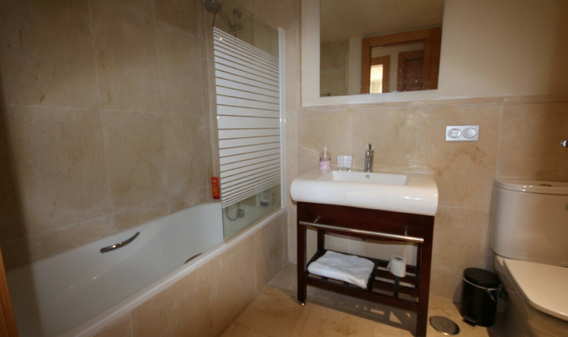 Resale - Apartment -
Benahavís
