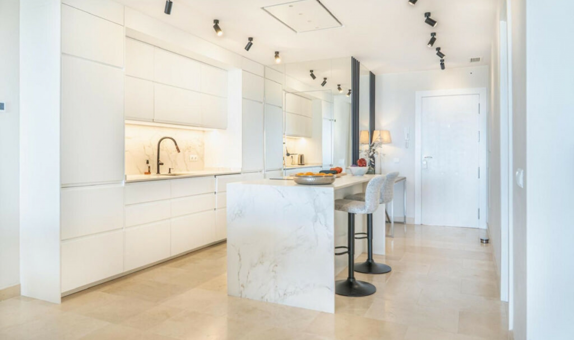 Resale - Apartment -
Benahavís