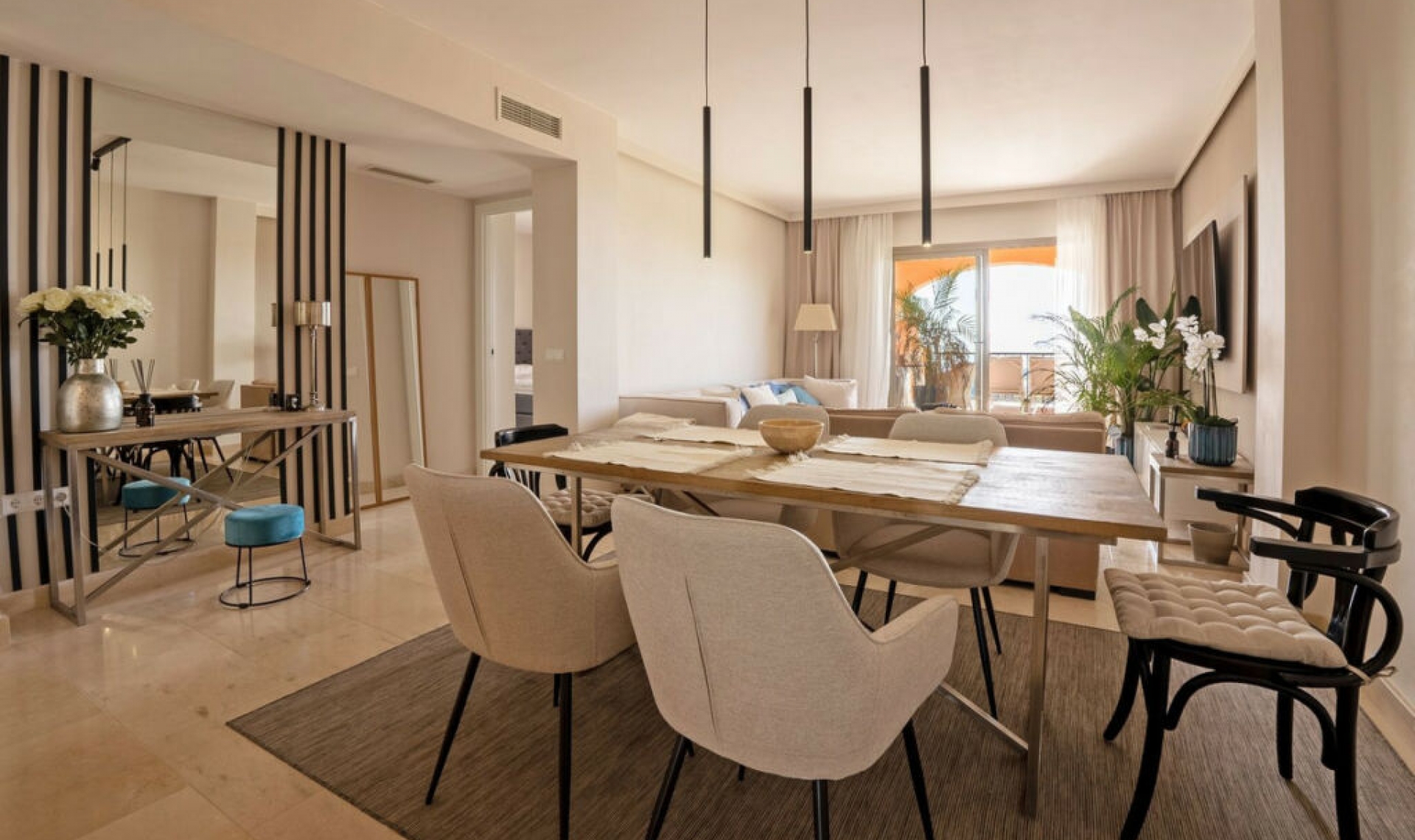 Resale - Apartment -
Benahavís