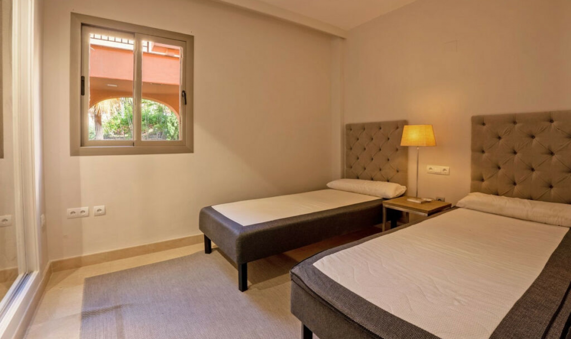 Resale - Apartment -
Benahavís