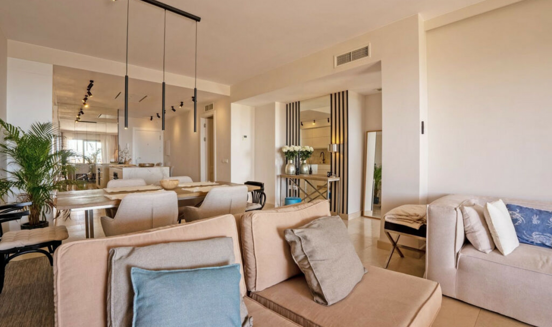 Resale - Apartment -
Benahavís