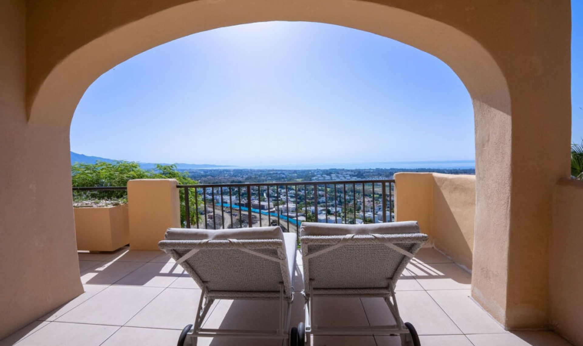 Resale - Apartment -
Benahavís