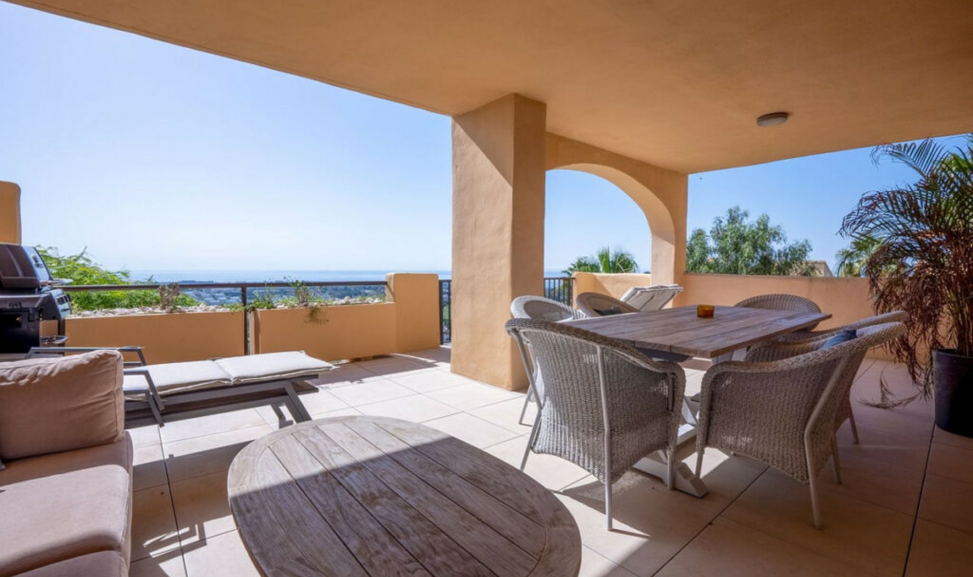 Resale - Apartment -
Benahavís