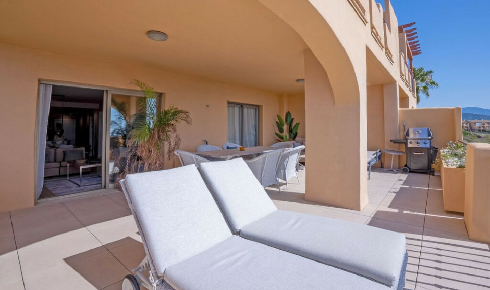 Resale - Apartment -
Benahavís