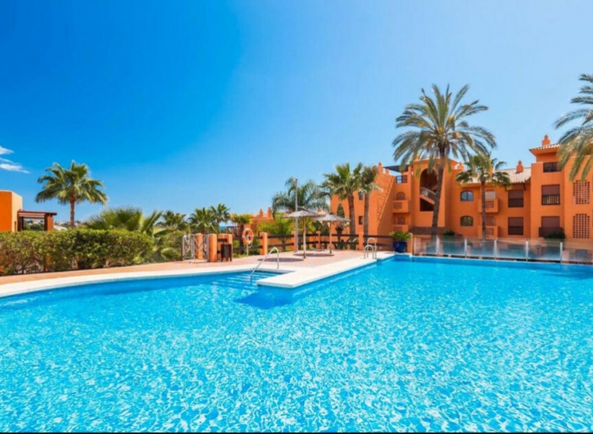 Resale - Apartment -
Benahavís