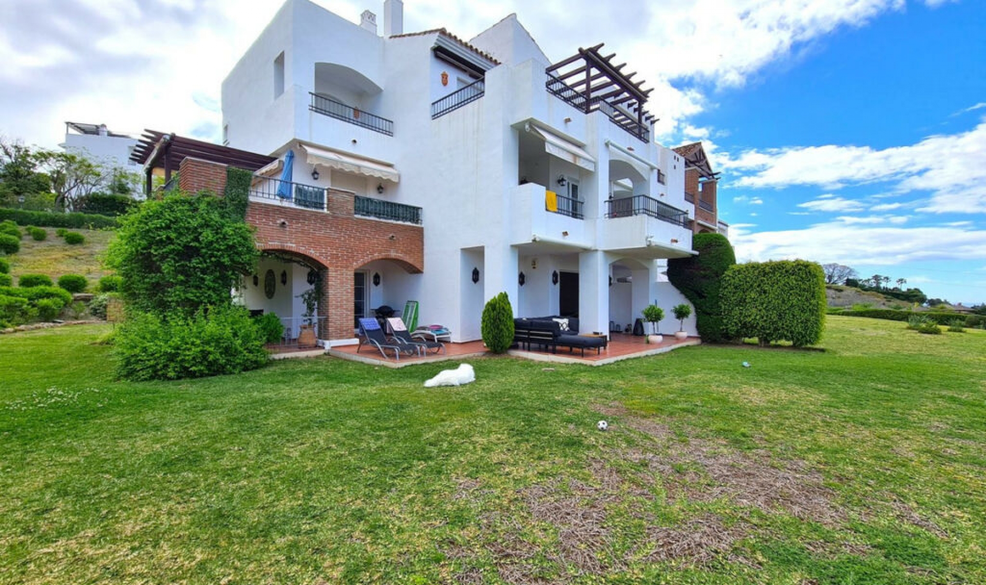 Resale - Apartment -
Benahavís