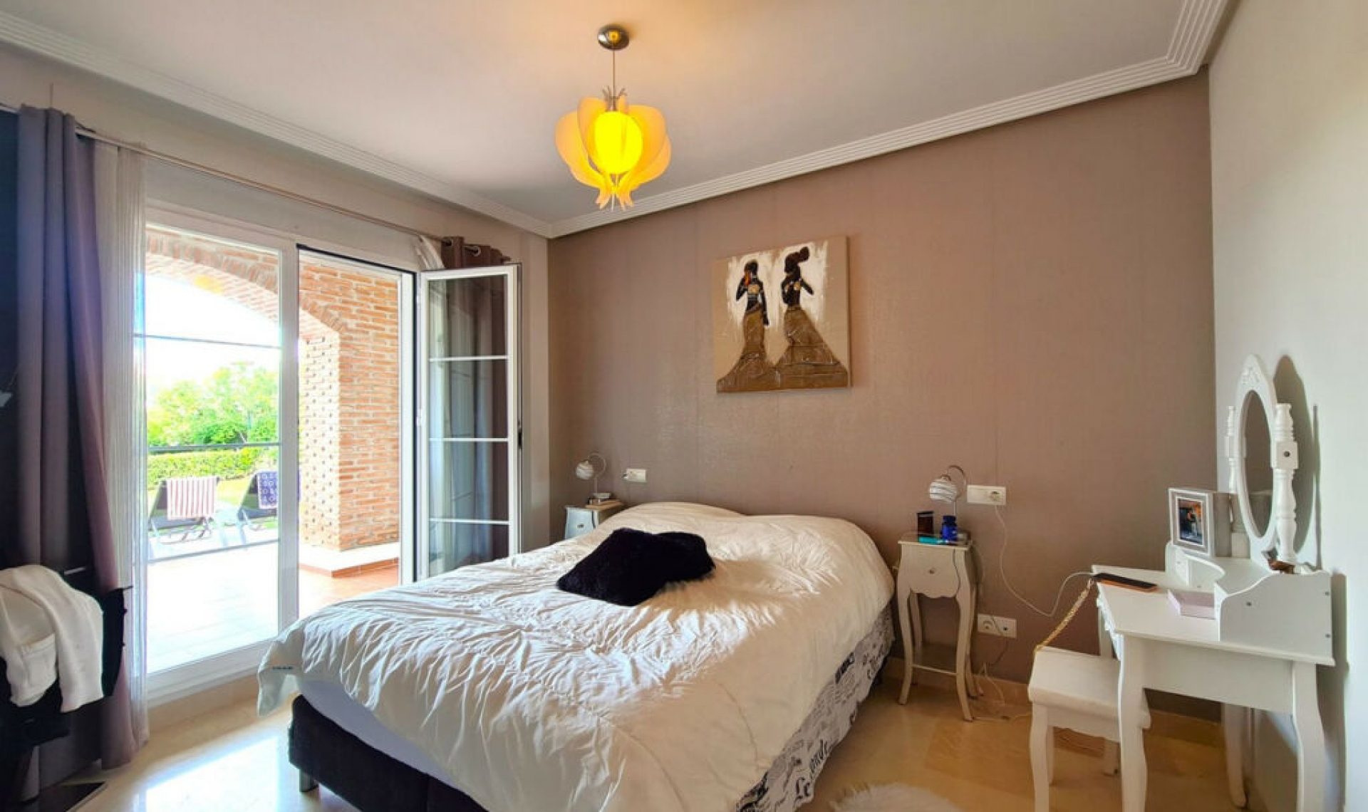 Resale - Apartment -
Benahavís