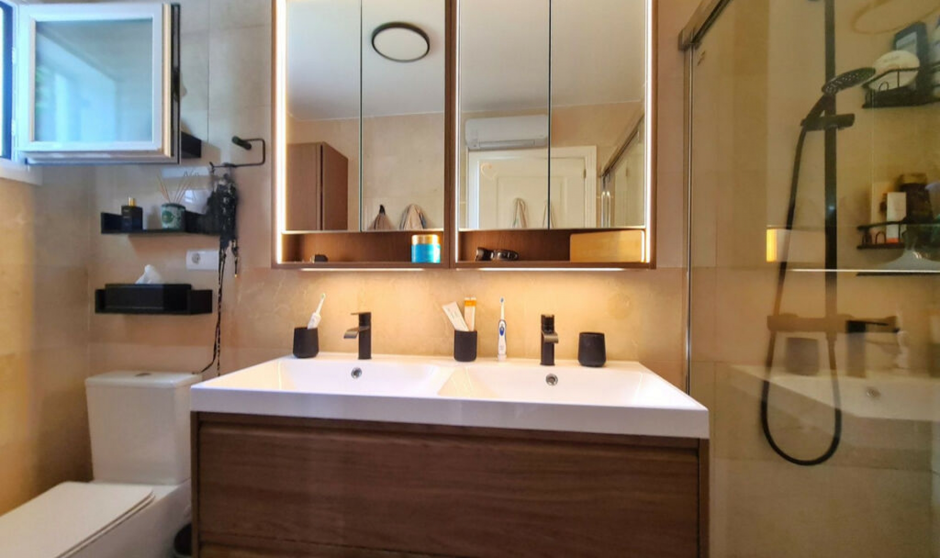 Resale - Apartment -
Benahavís