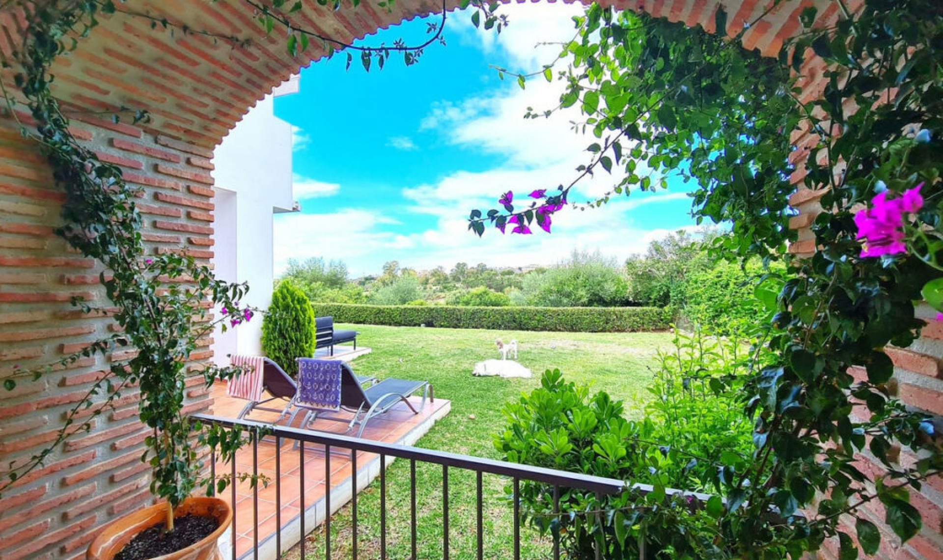 Resale - Apartment -
Benahavís