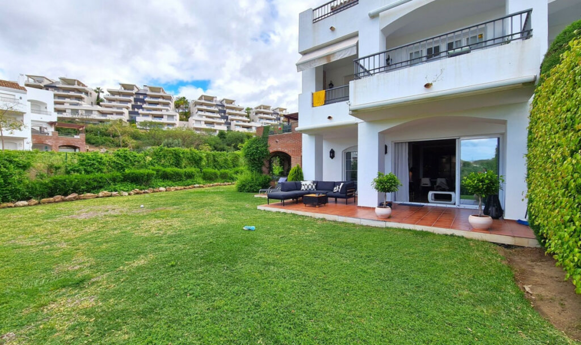 Resale - Apartment -
Benahavís