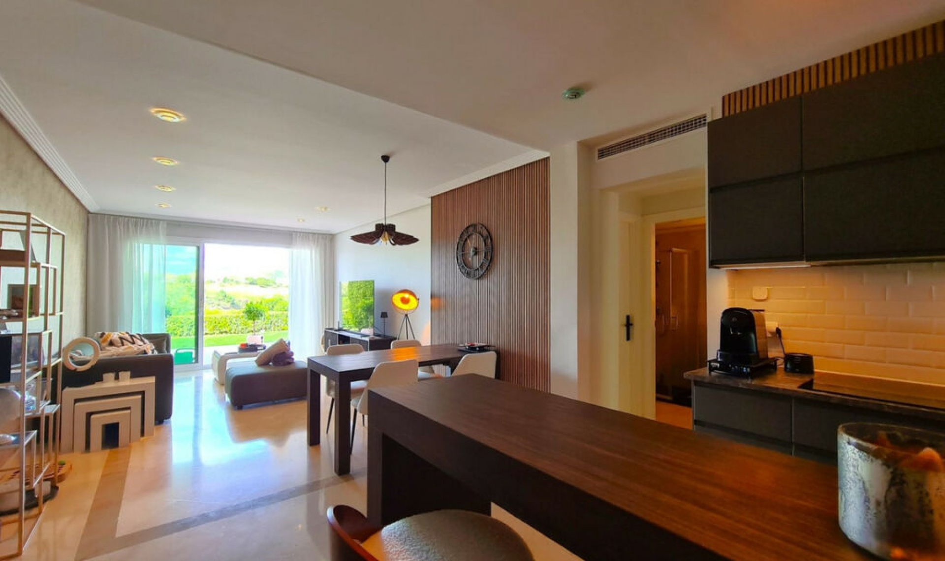 Resale - Apartment -
Benahavís