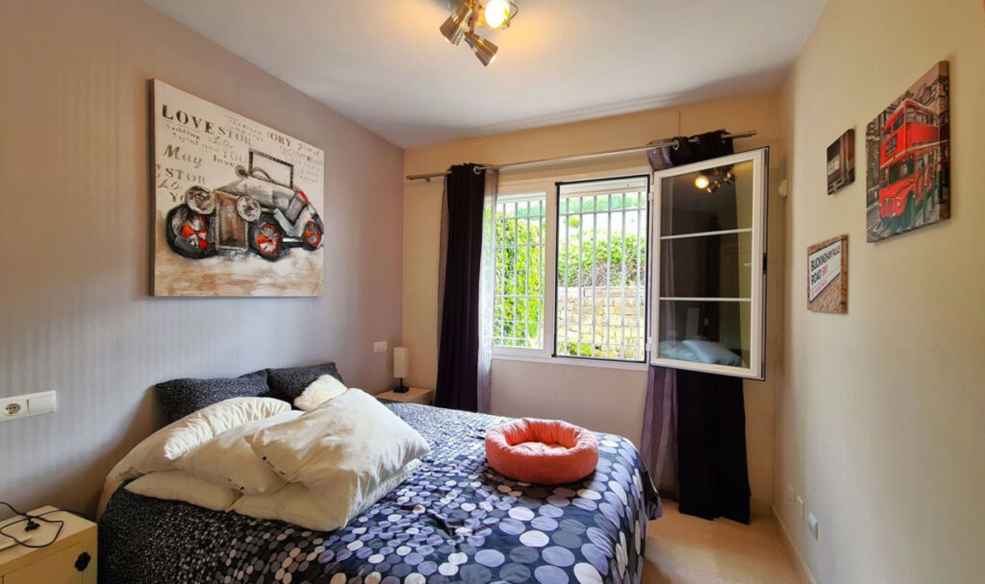 Resale - Apartment -
Benahavís