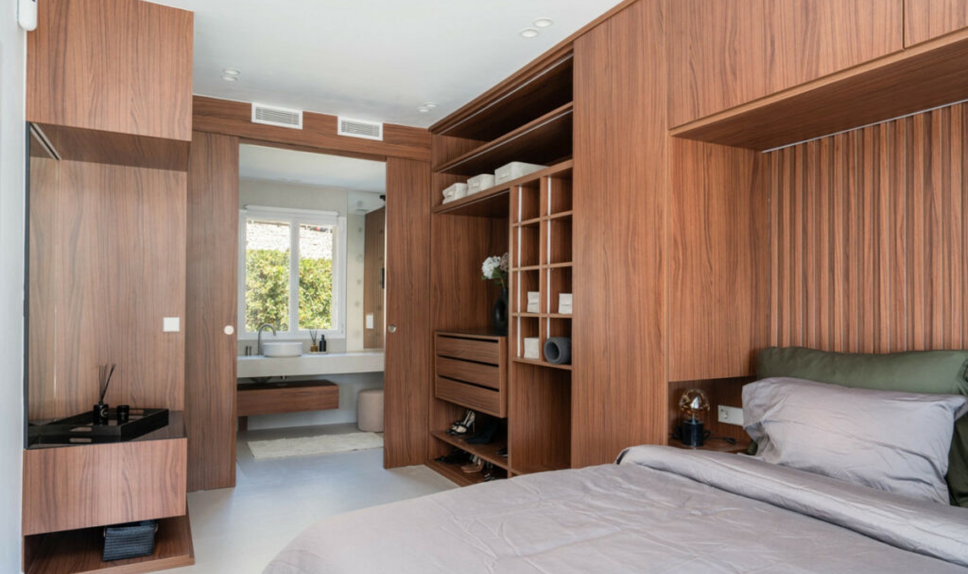 Resale - Apartment -
Benahavís