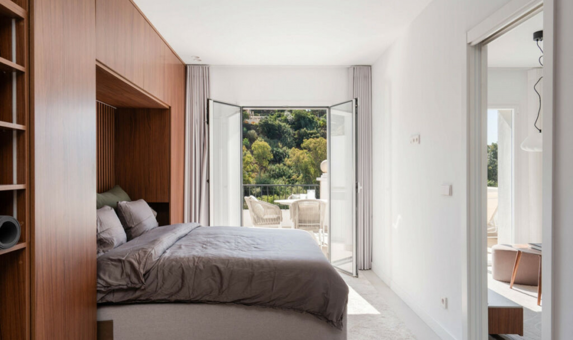 Resale - Apartment -
Benahavís