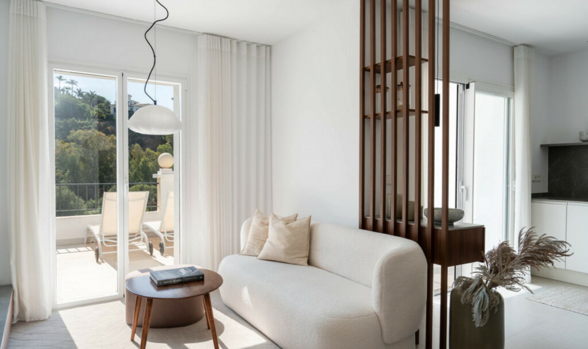 Resale - Apartment -
Benahavís