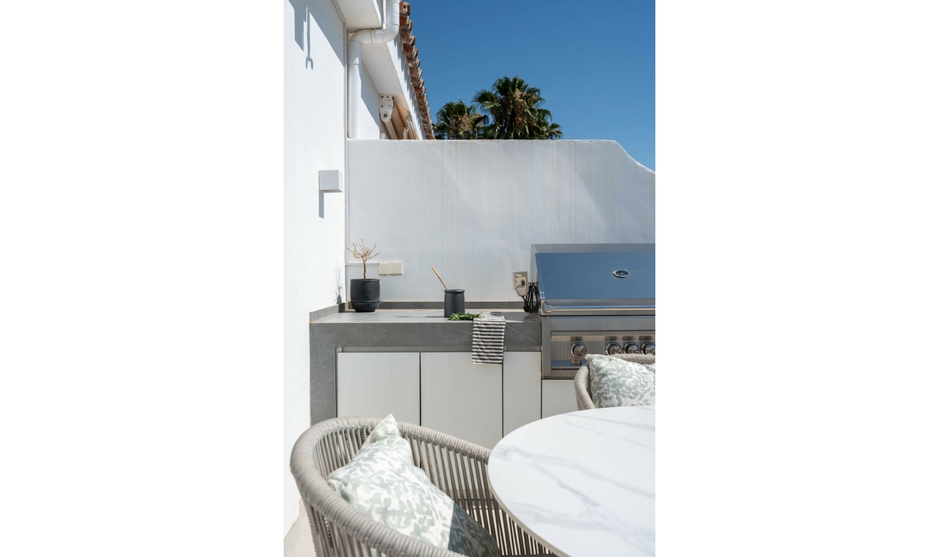 Resale - Apartment -
Benahavís
