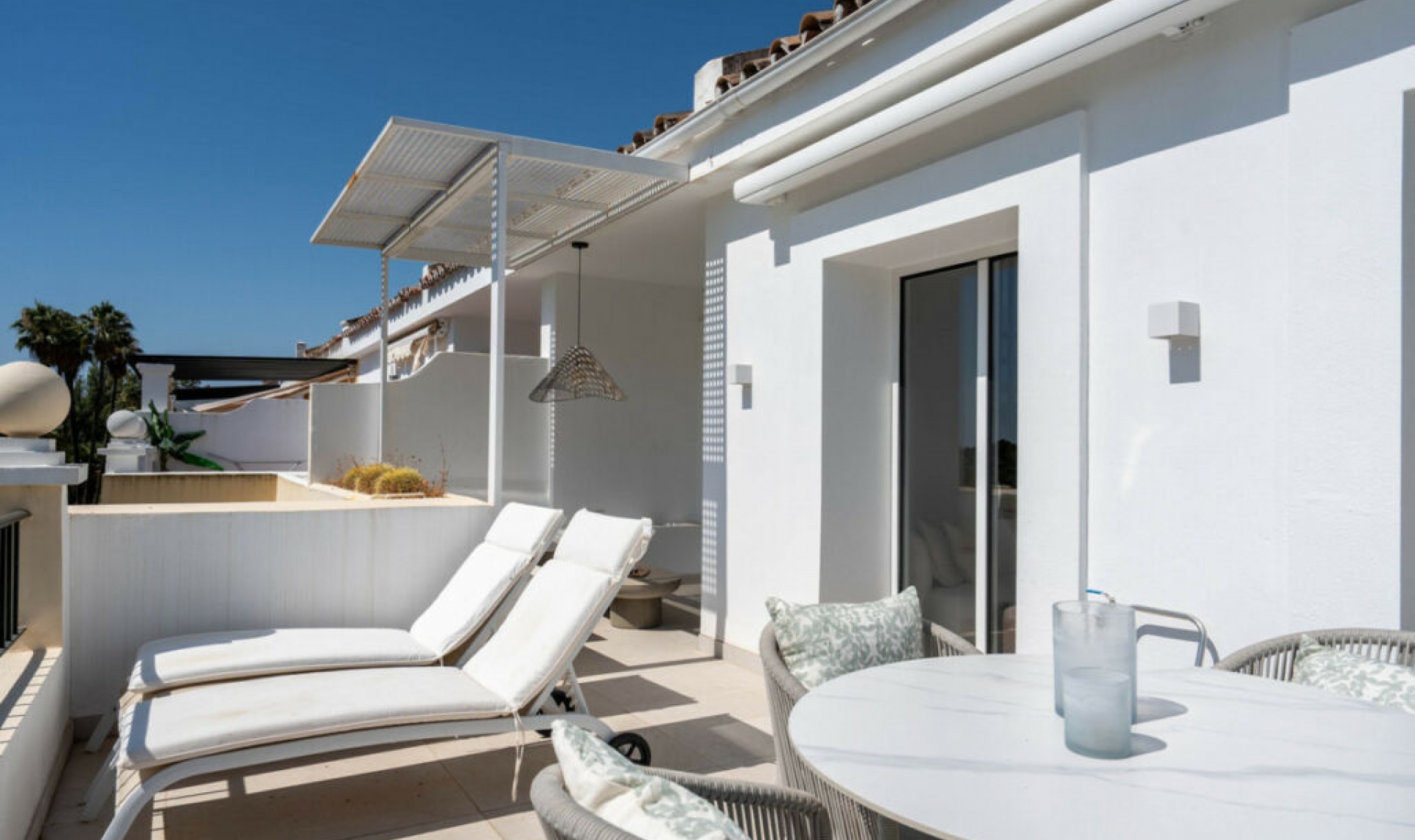Resale - Apartment -
Benahavís