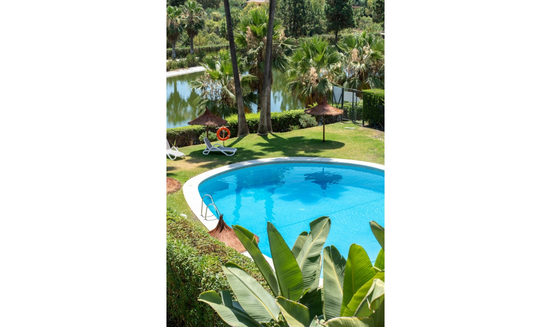 Resale - Apartment -
Benahavís