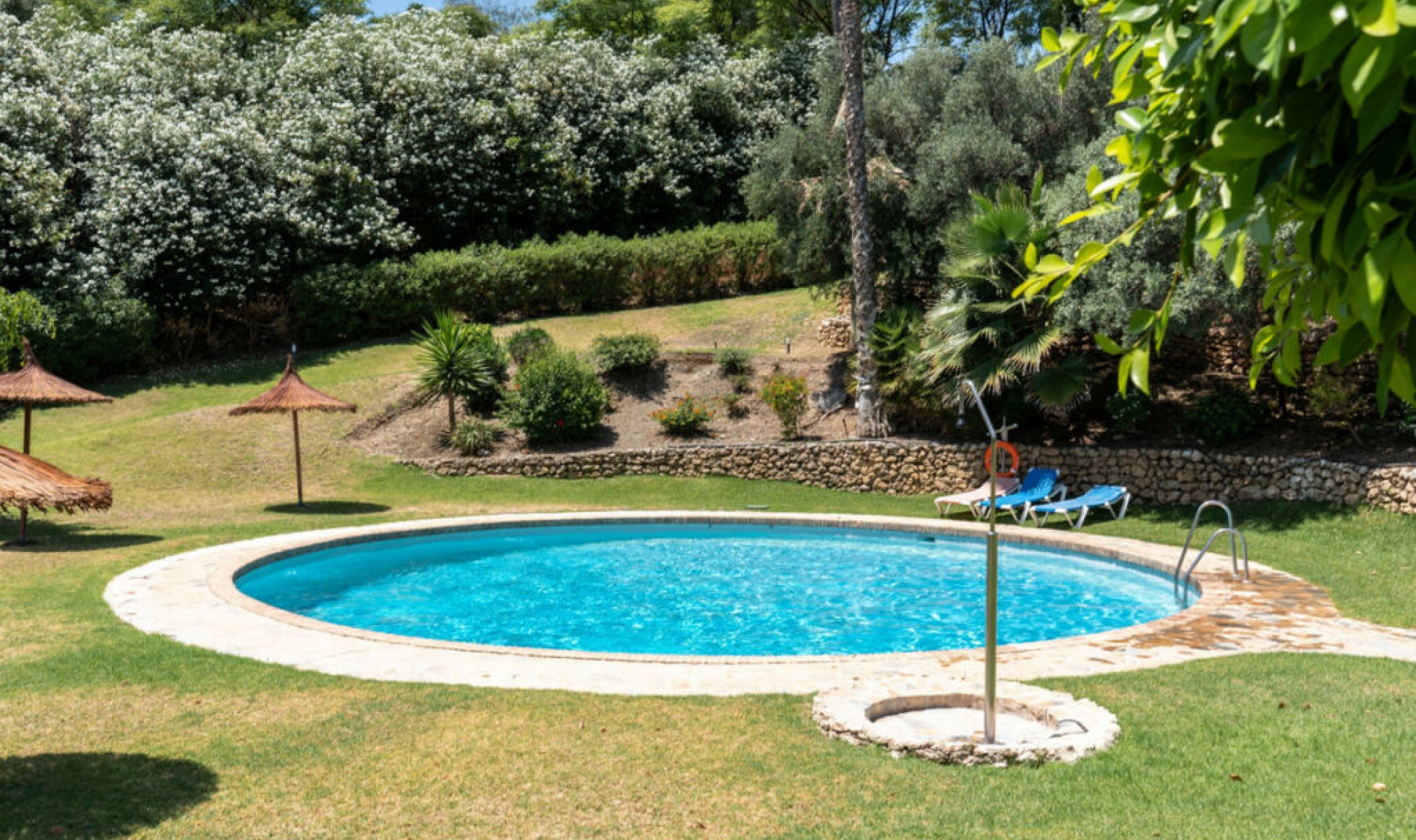 Resale - Apartment -
Benahavís
