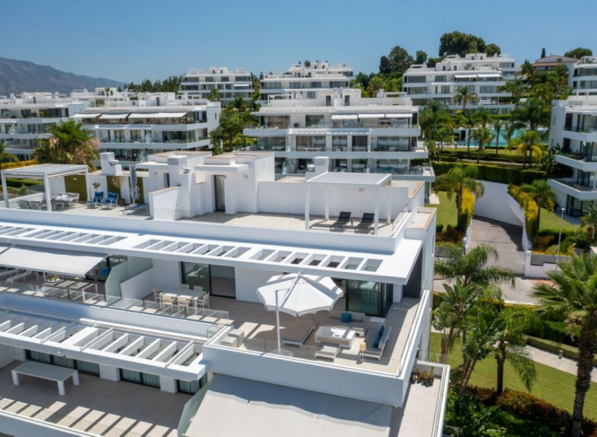 Resale - Apartment -
Benahavís